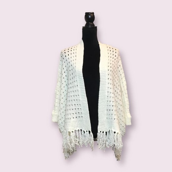 Bishop + Young Aztec Fringe Shawl in Ivory - Size S/M - Picture 1 of 5